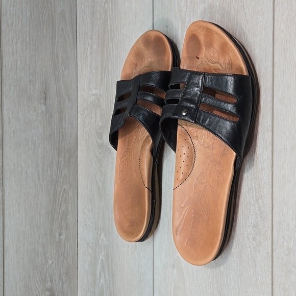 Born Women Leather Sandals Flats shoes sz 9 - Picture 2 of 14